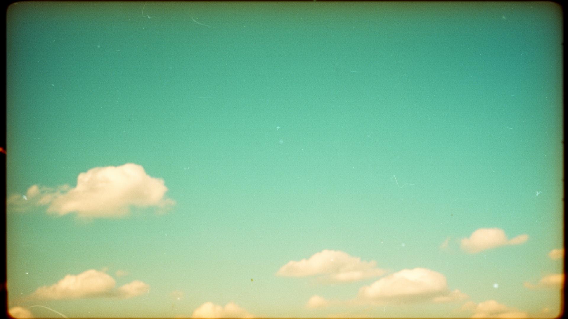 Sommerhimmel mit Wolken